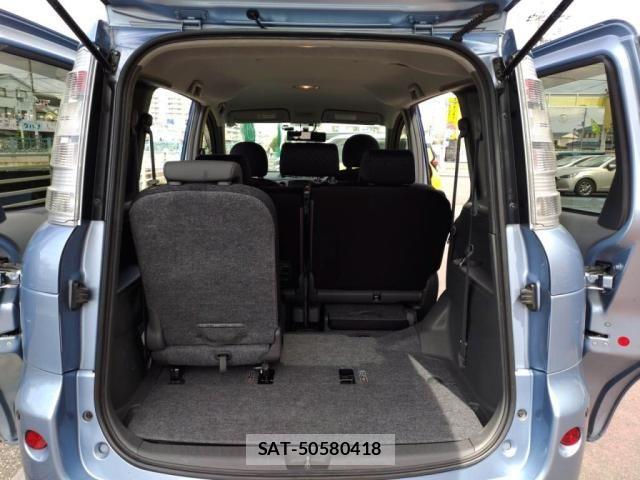 Toyota SIENTA 2015-03 6247399-26