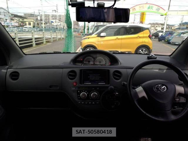 Toyota SIENTA 2015-03 6247399-2