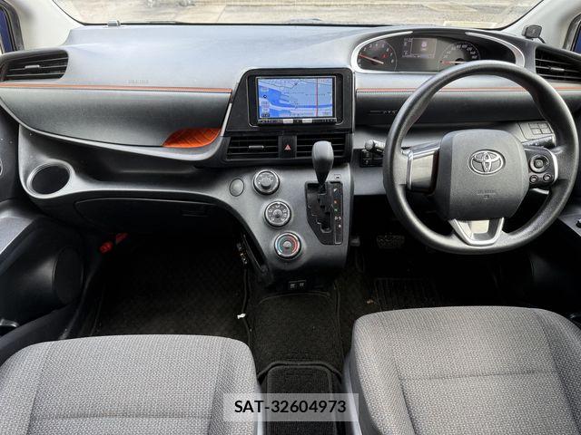 Toyota SIENTA 2022-03 6503184-10