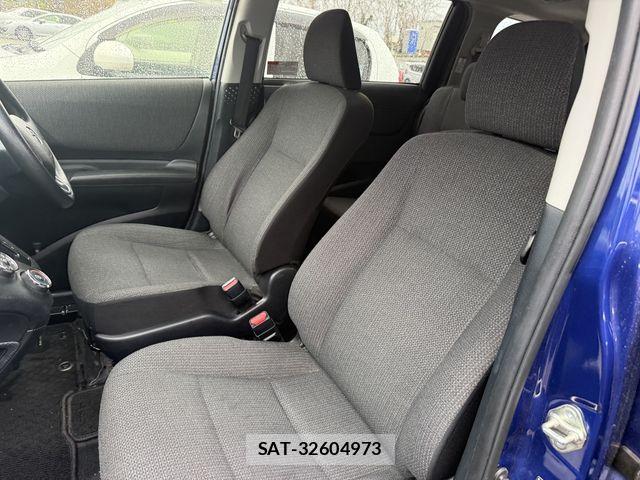 Toyota SIENTA 2022-03 6503184-11