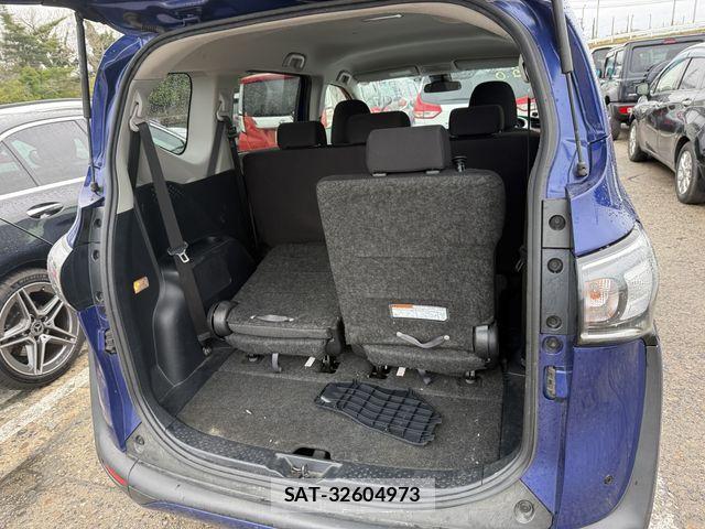 Toyota SIENTA 2022-03 6503184-13