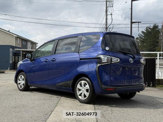 Toyota SIENTA 2022-03 6503184-2