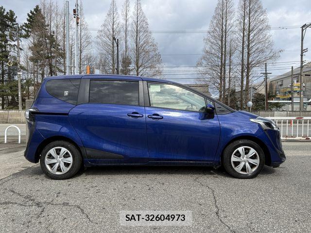 Toyota SIENTA 2022-03 6503184-5