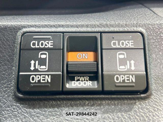 Toyota SIENTA 2018-09 6614808-4