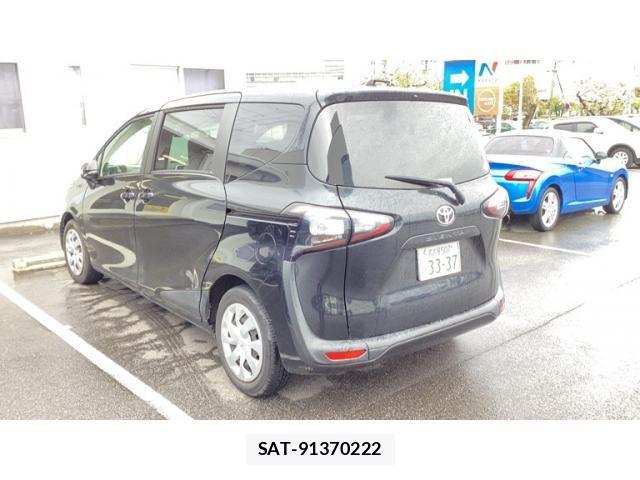 Toyota SIENTA 2017-06 6614820-1