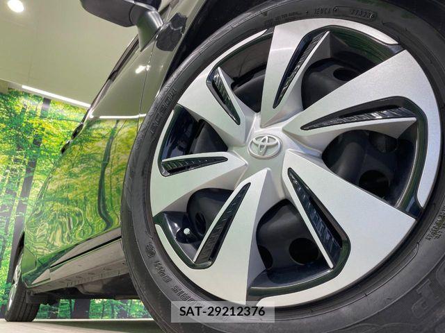 Toyota SIENTA 2019-04 6614811-13