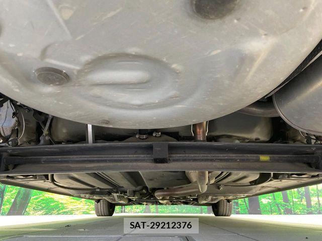 Toyota SIENTA 2019-04 6614811-19