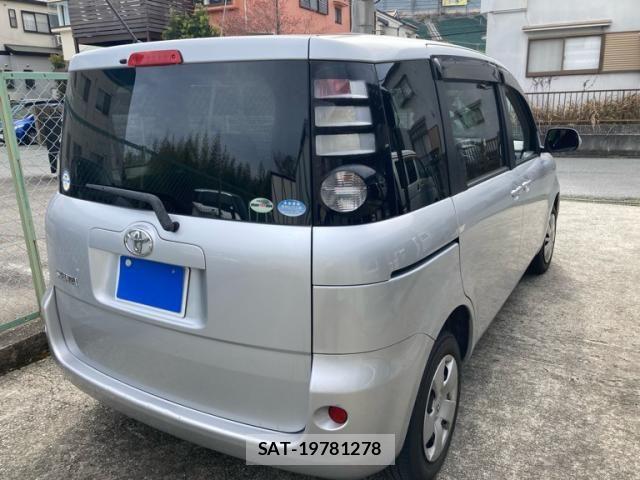 Toyota SIENTA 2009-07 6614826-3
