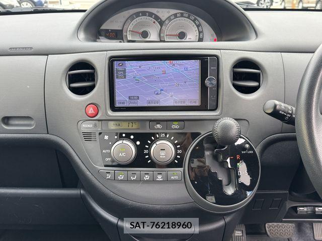 Toyota SIENTA 2014-04 6673644-18