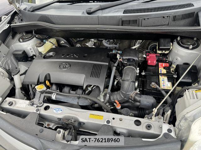 Toyota SIENTA 2014-04 6673644-28