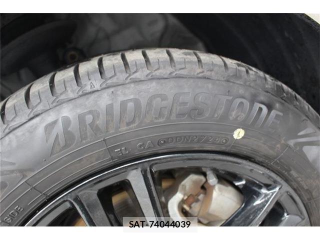 Toyota SIENTA 2015-12 6673639-20