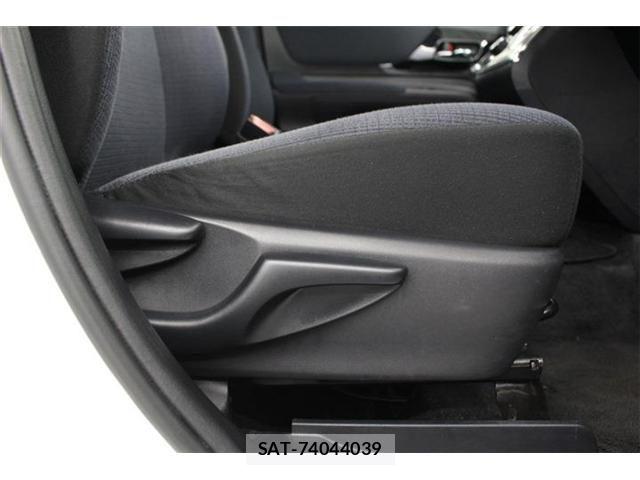 Toyota SIENTA 2015-12 6673639-27