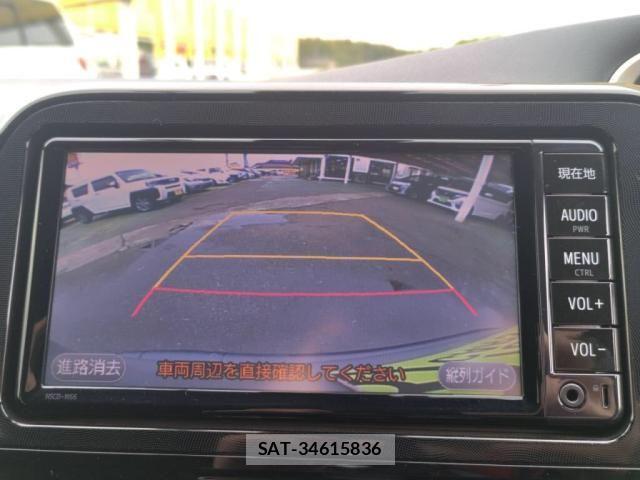 Toyota SIENTA 2017-09 6678069-18