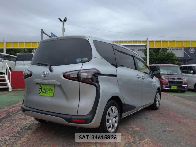 Toyota SIENTA 2017-09 6678069-1