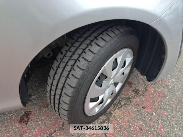 Toyota SIENTA 2017-09 6678069-27