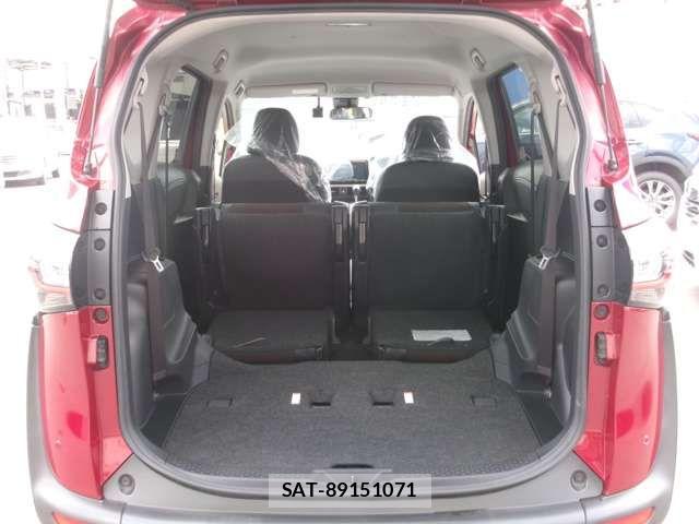 Toyota SIENTA 2018-09 6678064-11