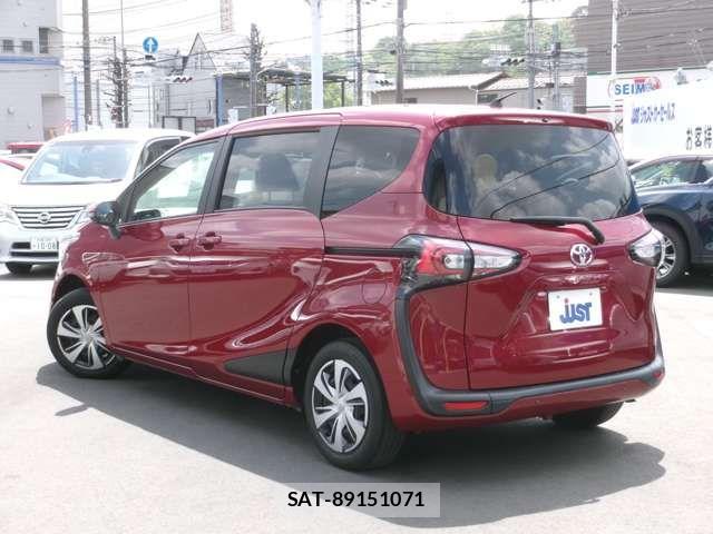 Toyota SIENTA 2018-09 6678064-2