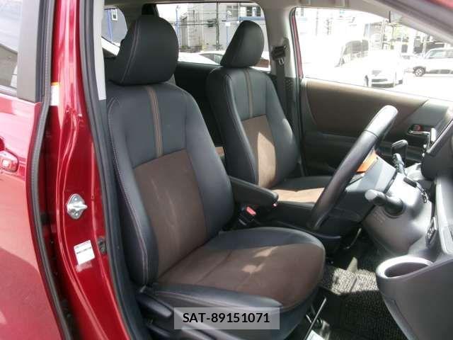 Toyota SIENTA 2018-09 6678064-6
