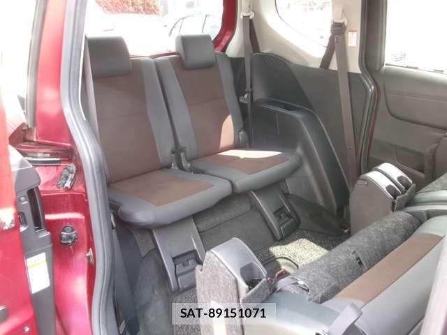 Toyota SIENTA 2018-09 6678064-8