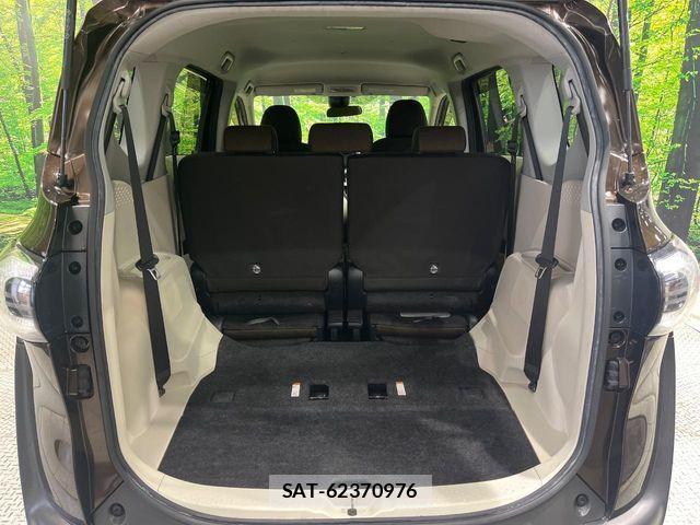Toyota SIENTA 2015-07 6678072-11