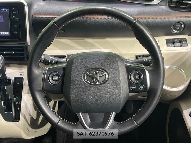 Toyota SIENTA 2015-07 6678072-12
