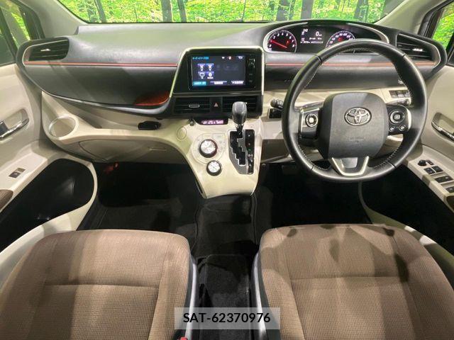 Toyota SIENTA 2015-07 6678072-1