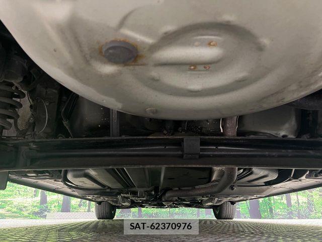 Toyota SIENTA 2015-07 6678072-19