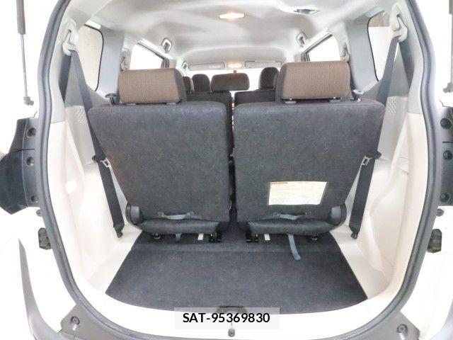 Toyota SIENTA 2015-12 6682868-9