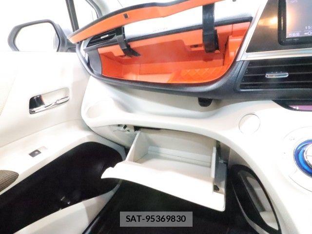 Toyota SIENTA 2015-12 6682868-20