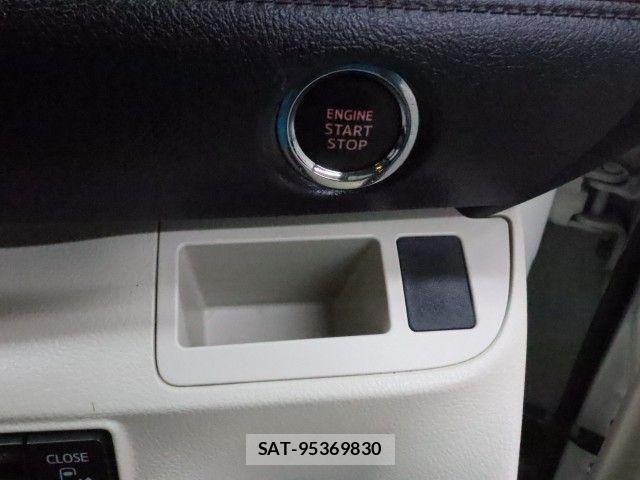 Toyota SIENTA 2015-12 6682868-24