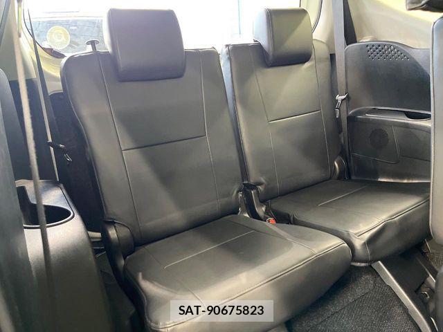Toyota SIENTA 2015-11 6684004-9