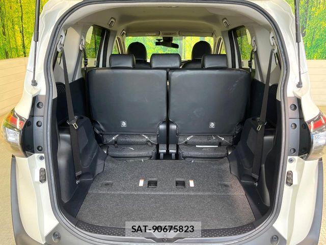 Toyota SIENTA 2015-11 6684004-10