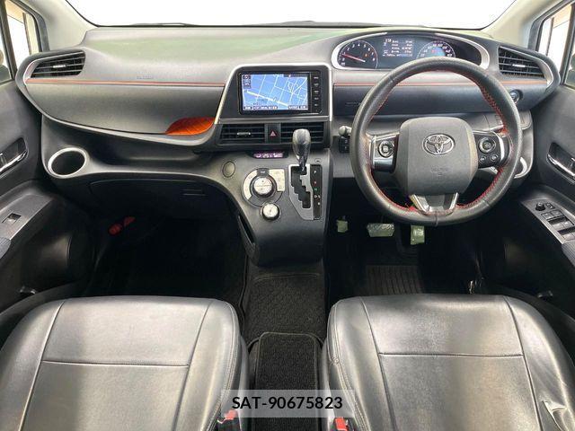 Toyota SIENTA 2015-11 6684004-1