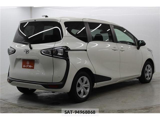 Toyota SIENTA 2021-03 6682867-3