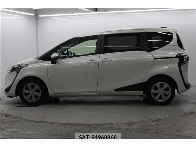 Toyota SIENTA 2021-03 6682867-6