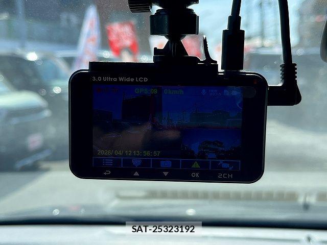 Toyota SIENTA 2020-09 6691261-11