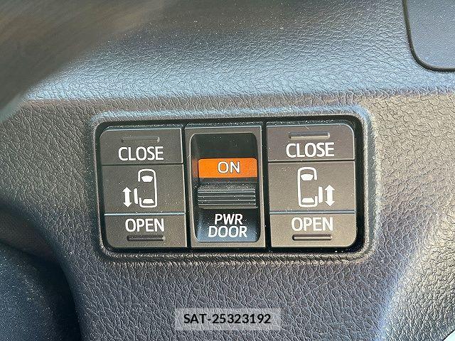 Toyota SIENTA 2020-09 6691261-23
