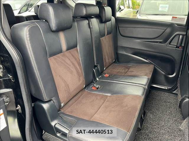 Toyota SIENTA 2018-12 6691264-13