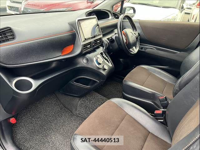 Toyota SIENTA 2018-12 6691264-14