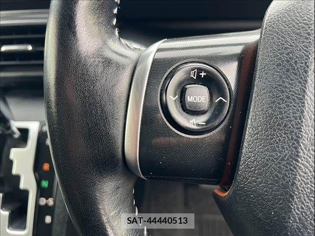 Toyota SIENTA 2018-12 6691264-24