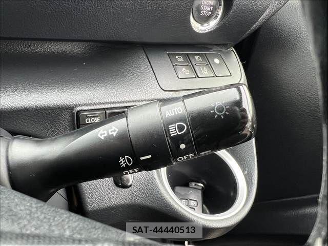 Toyota SIENTA 2018-12 6691264-26
