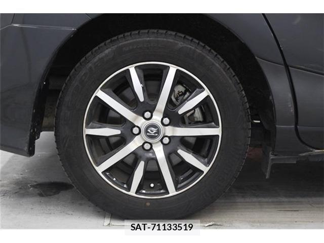 Toyota SIENTA 2016-07 6691265-25