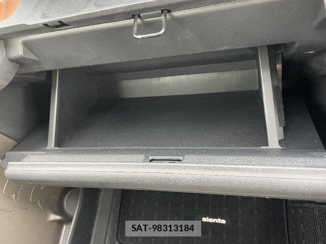 Toyota SIENTA 2023-03 6717259-18
