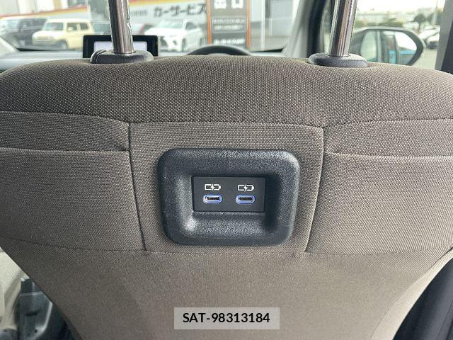 Toyota SIENTA 2023-03 6717259-6