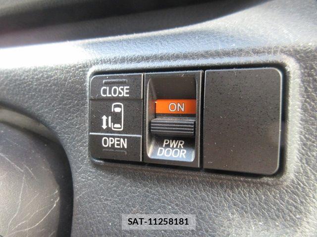 Toyota SIENTA 2015-09 6753292-19