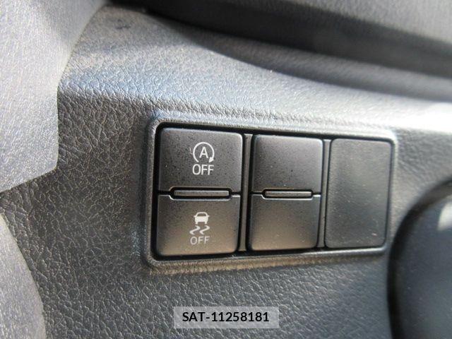 Toyota SIENTA 2015-09 6753292-21