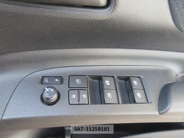 Toyota SIENTA 2015-09 6753292-22