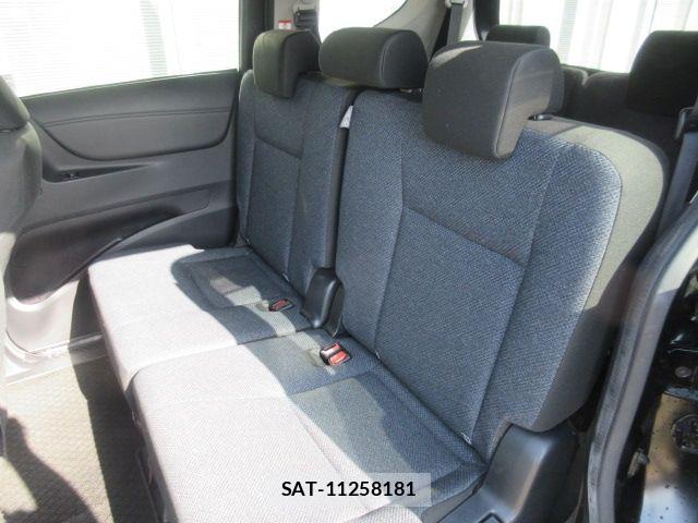Toyota SIENTA 2015-09 6753292-6