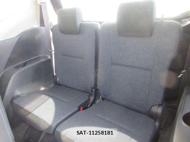 Toyota SIENTA 2015-09 6753292-7