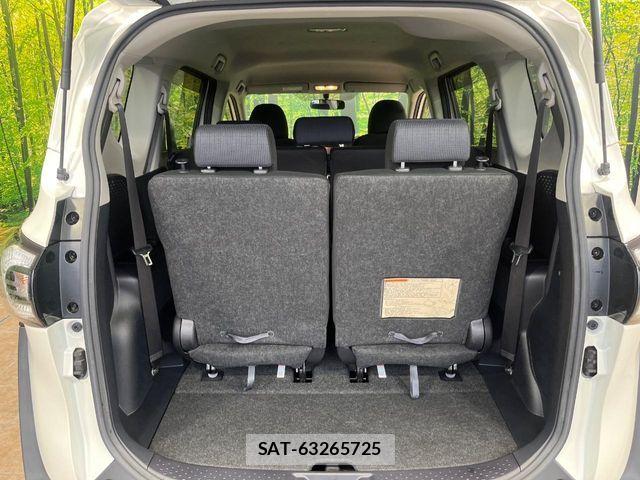 Toyota SIENTA 2018-02 6753291-10